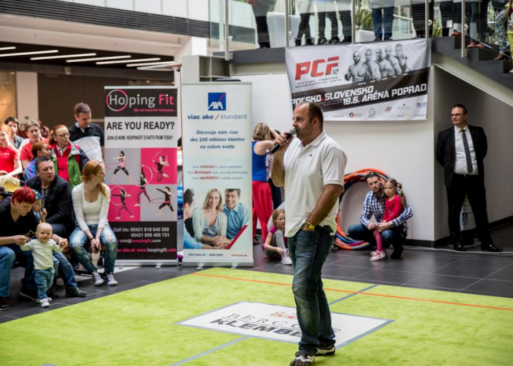 Preteky lezúňov v nákupnom centre OC MAX Trenčín - fotografia č. 1