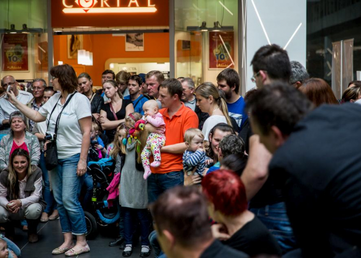 Preteky lezúňov v nákupnom centre OC MAX Trenčín - fotografia č. 1