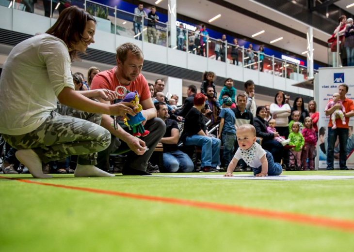 Preteky lezúňov v nákupnom centre OC MAX Trenčín - fotografia č. 1