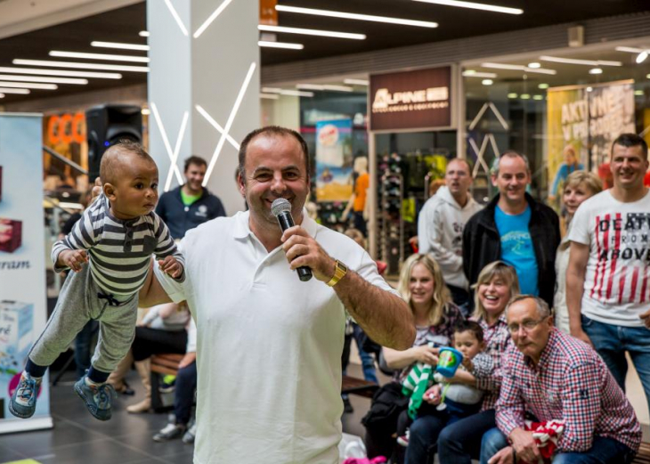 Preteky lezúňov v nákupnom centre OC MAX Trenčín - fotografia č. 1