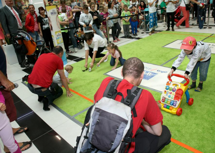 Preteky lezúňov v nákupnom centre OC MAX Trenčín - fotografia č. 1