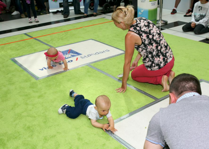 Preteky lezúňov v nákupnom centre OC MAX Trenčín - fotografia č. 1