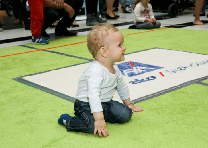 Preteky lezúňov v nákupnom centre OC MAX Trenčín - fotografia č. 1