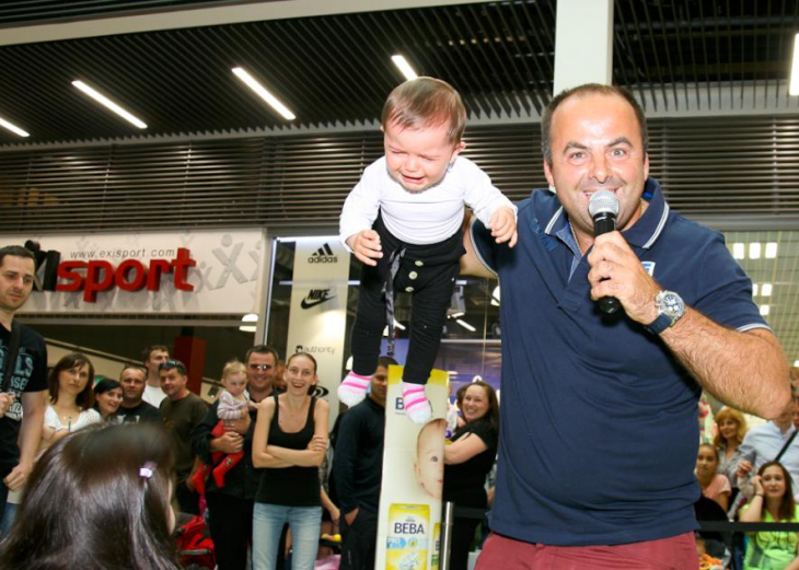 Preteky lezúňov v nákupnom centre OC MAX Trenčín - fotografia č. 1