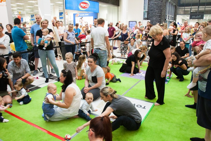 FOTOGALÉRIA Z AKCIE PRETEKY LEZÚŇOV v nákupnom centre OC MAX Trenčín