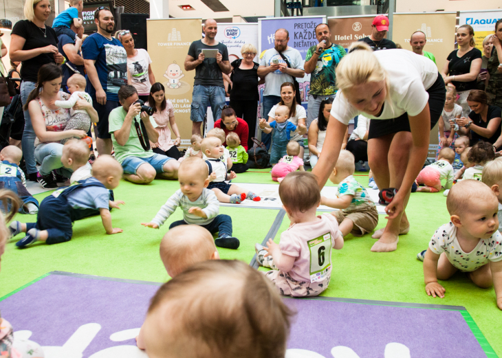 FOTOGALÉRIA Z AKCIE PRETEKY LEZÚŇOV v nákupnom centre OC MAX Trenčín - fotografia č. 1