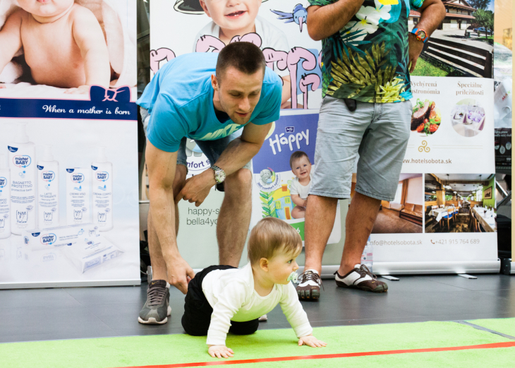 FOTOGALÉRIA Z AKCIE PRETEKY LEZÚŇOV v nákupnom centre OC MAX Trenčín - fotografia č. 1