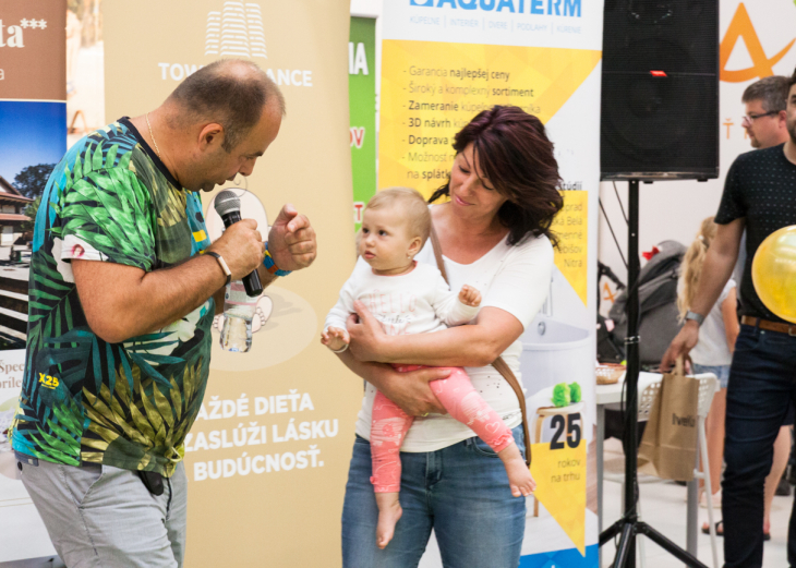 FOTOGALÉRIA Z AKCIE PRETEKY LEZÚŇOV v nákupnom centre OC MAX Trenčín - fotografia č. 1