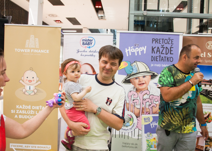 FOTOGALÉRIA Z AKCIE PRETEKY LEZÚŇOV v nákupnom centre OC MAX Trenčín - fotografia č. 1